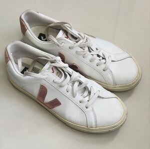 Veja Women's Trainers Esplar Lace Up Low Top Sneaker Leather - 9 UK - 40 EU -